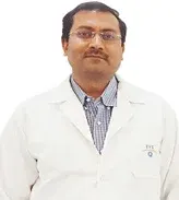 Dr. Kapil, expert eye surgeon, 21+ yrs LASIK & cornea care