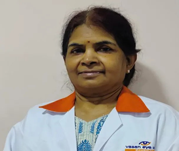 Dr Indira K experienced general ophthalmologist in Hyderabad